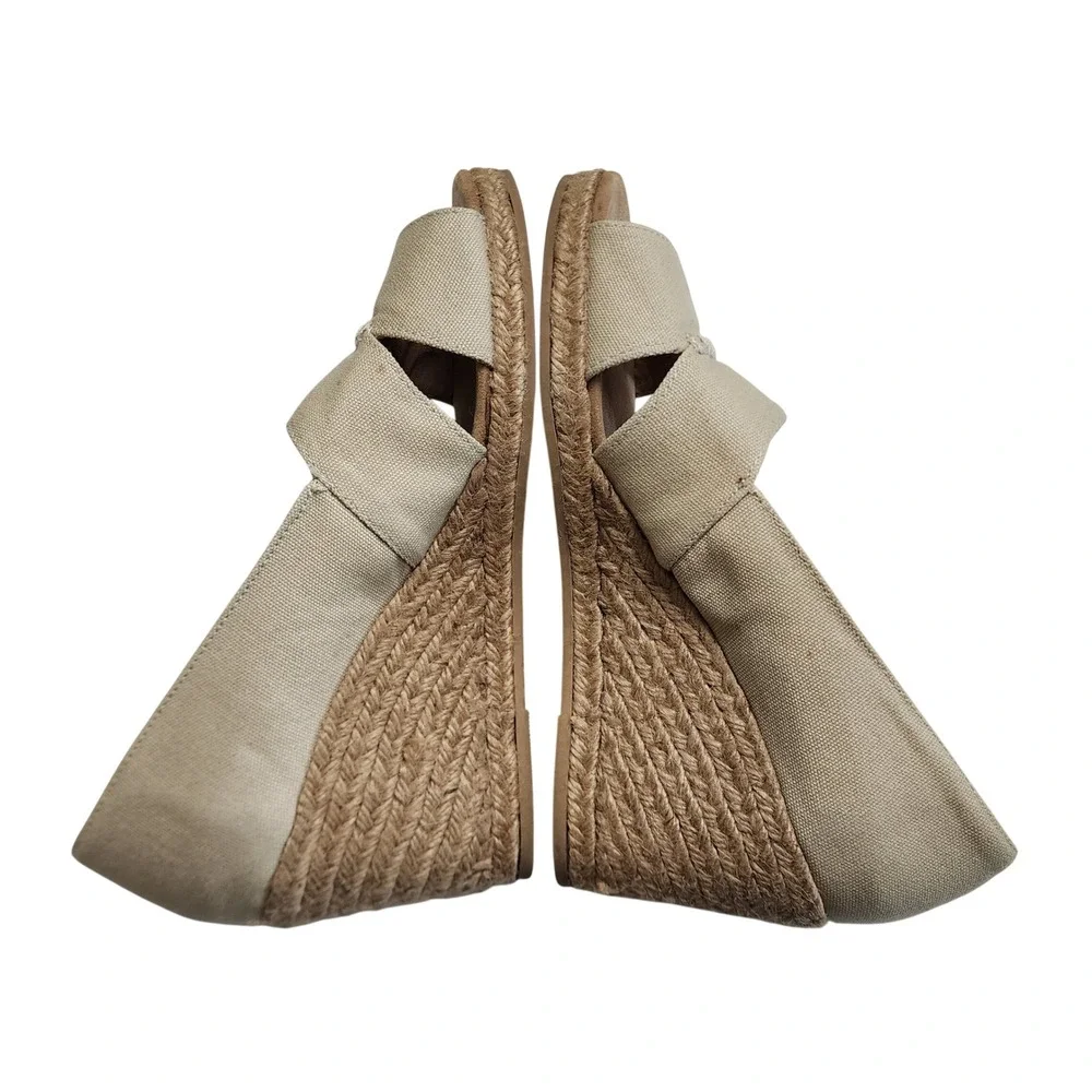 GH Bass & Co Womens Andi Wedge‎ Espadrilles Size 10 Beige Canvas Peep Toe Summer